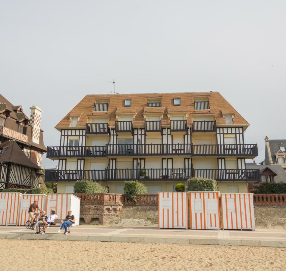 Charmant Appartement Face A La Mer Avec Balcon Houlgate Eksteriør bilde